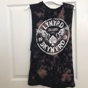 A Lynrd Skynyrd tank